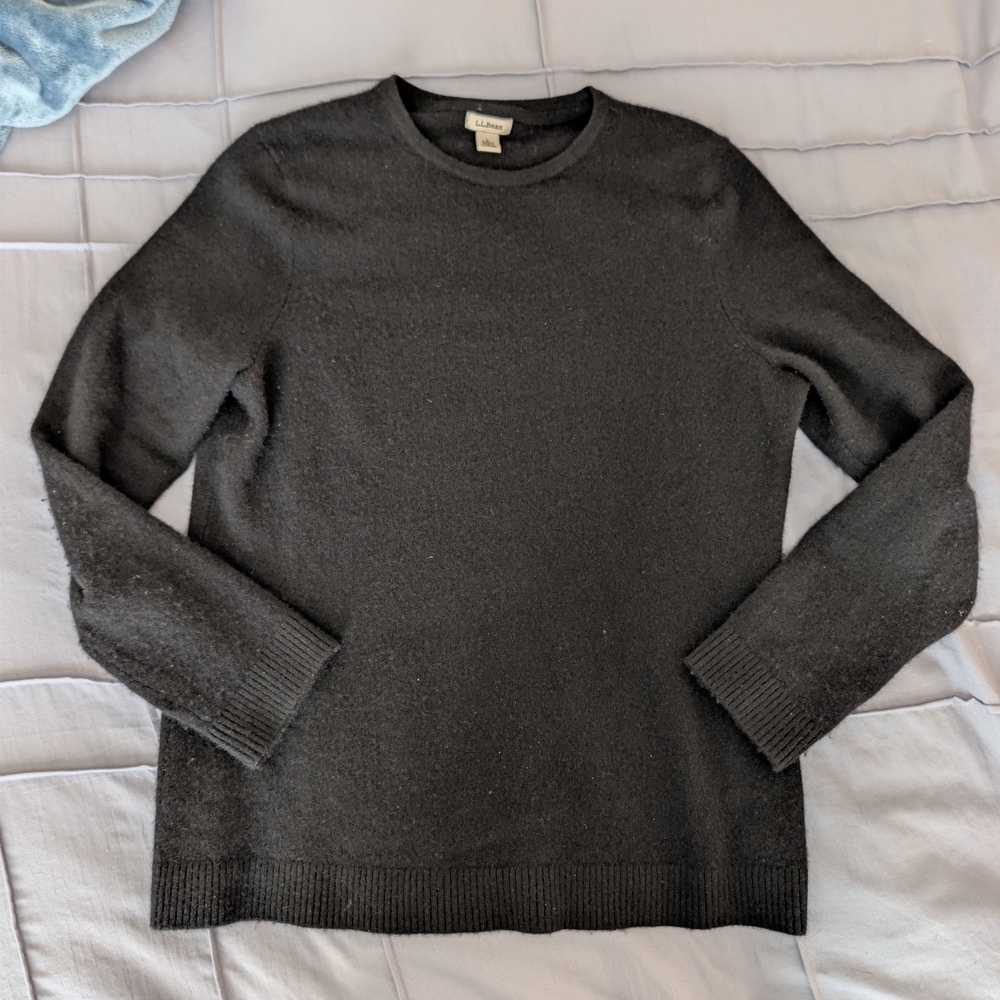 L.L. Bean Women's 100% Cashmere Crewneck Sweater Black Size Large Preppy Classic